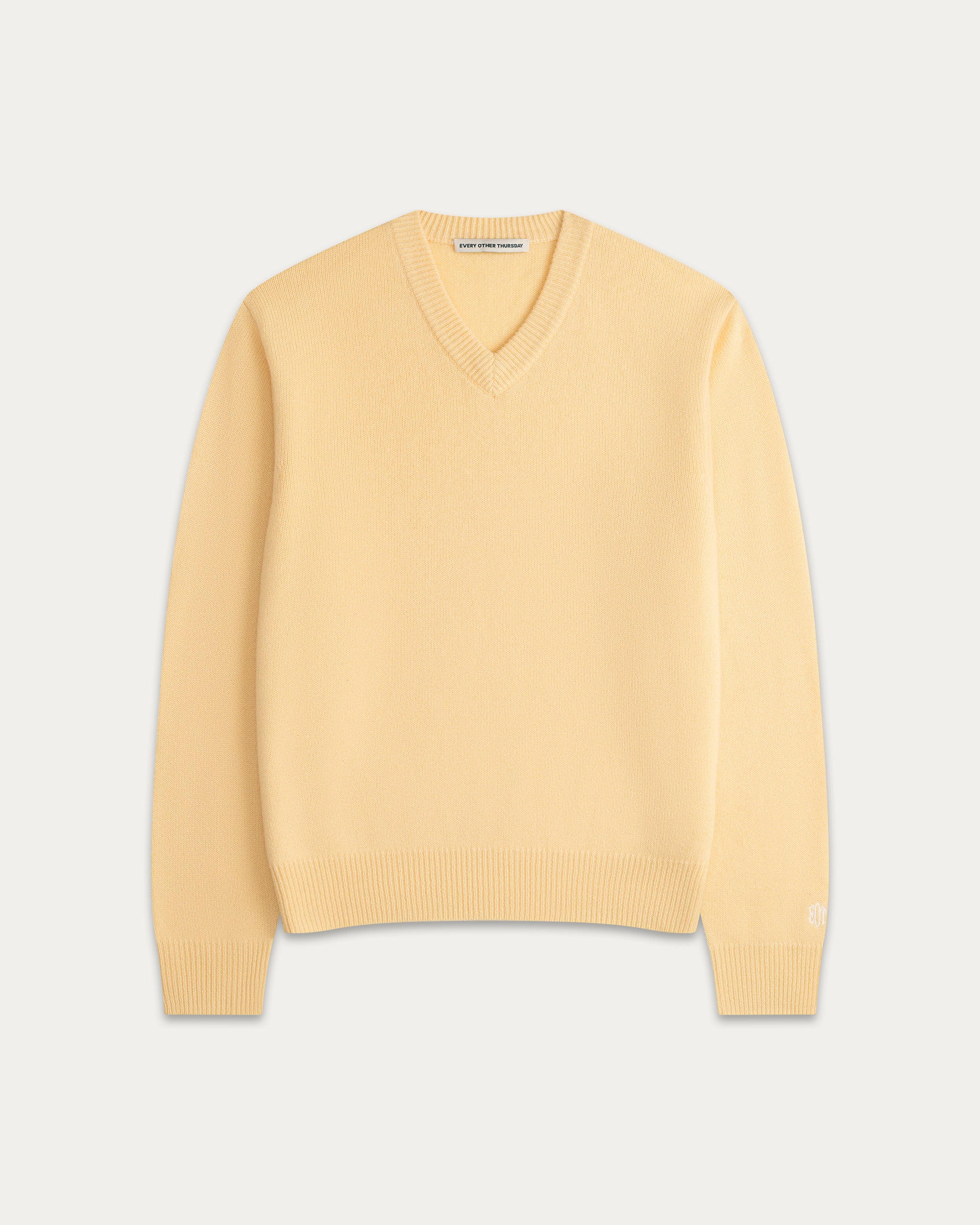 Cashmere V-Neck Knit - Image 12