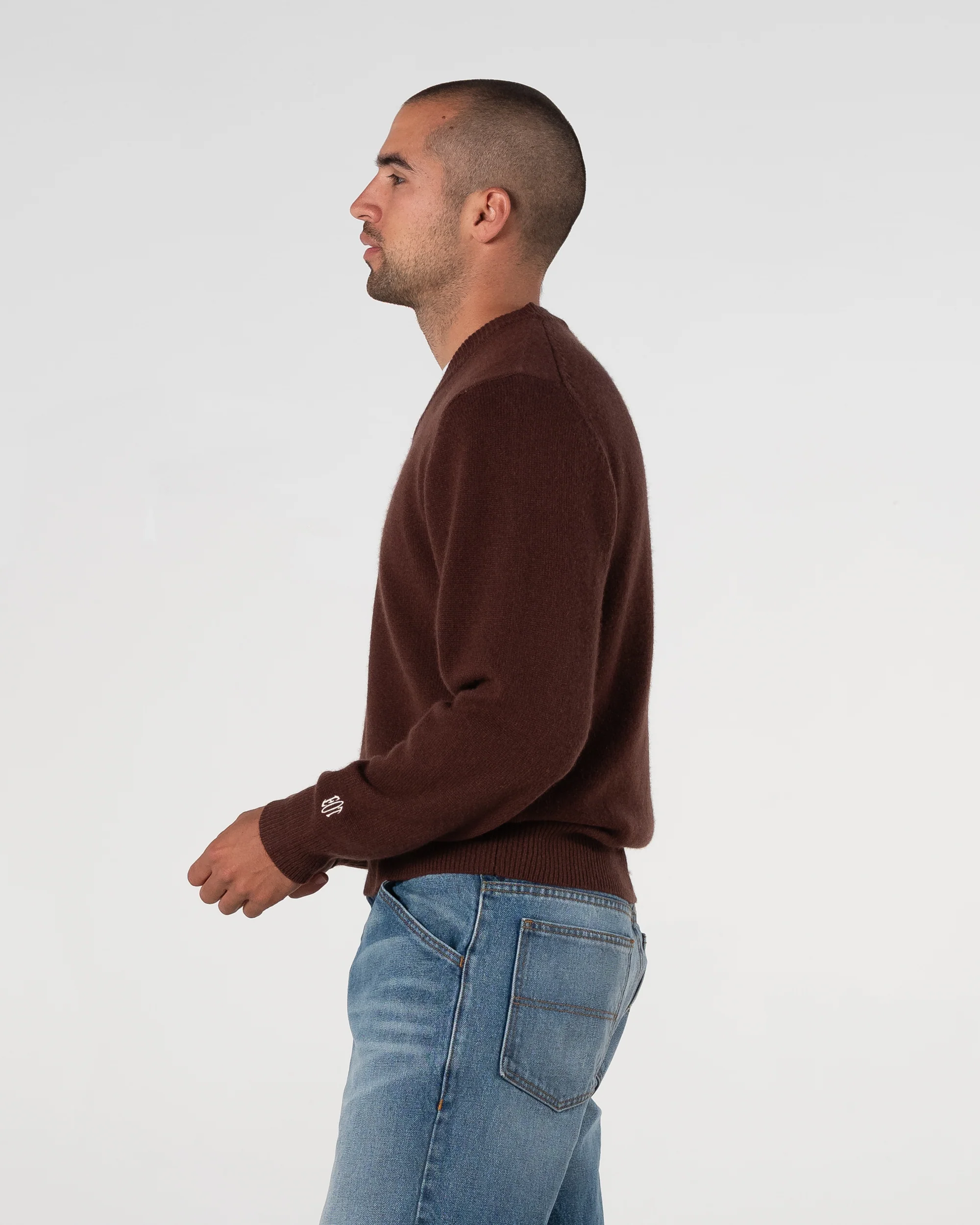 Cashmere V-Neck Knit - Image 14