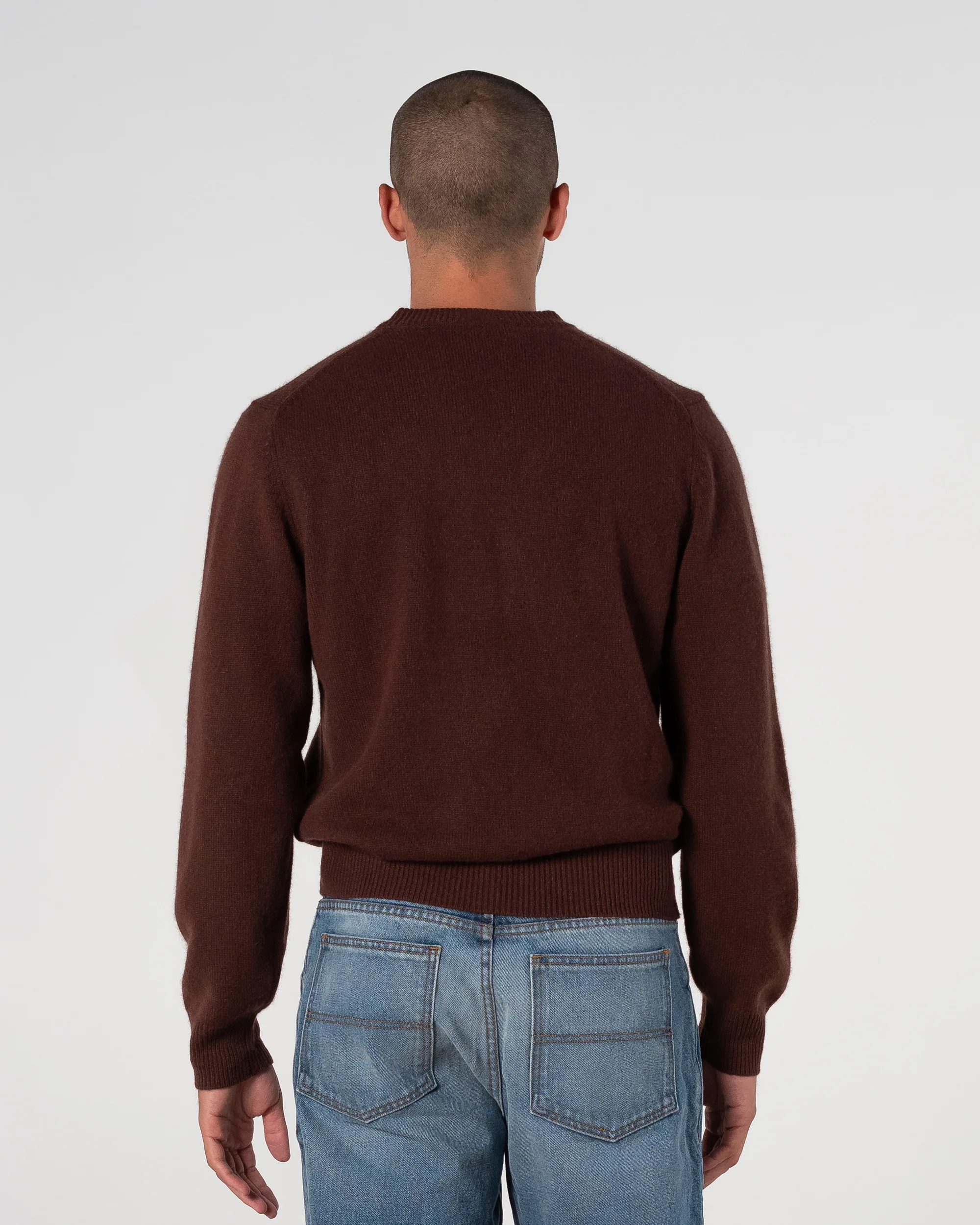 Cashmere V-Neck Knit - Image 15