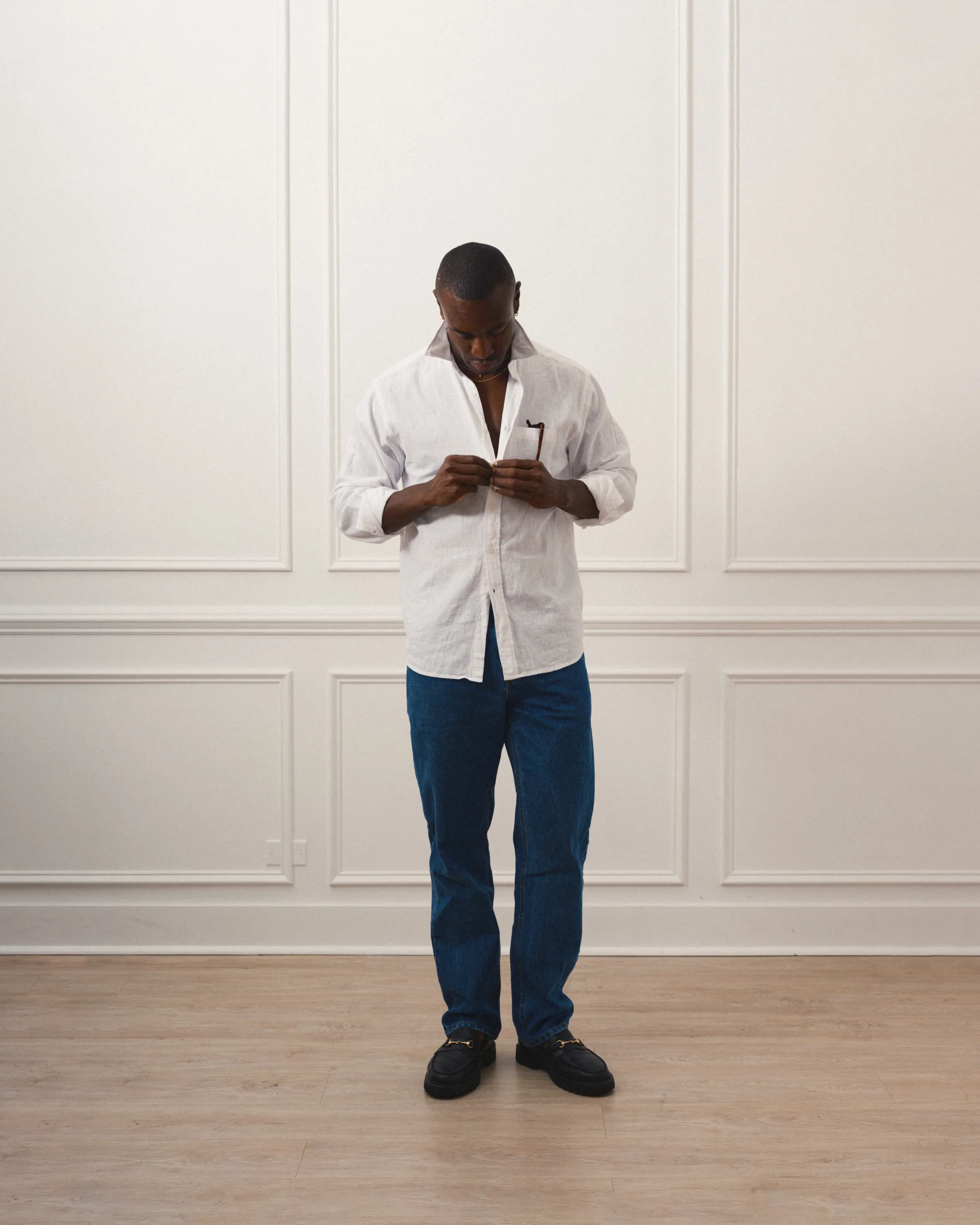 Linen Relaxed Dress Shirt - Image 9